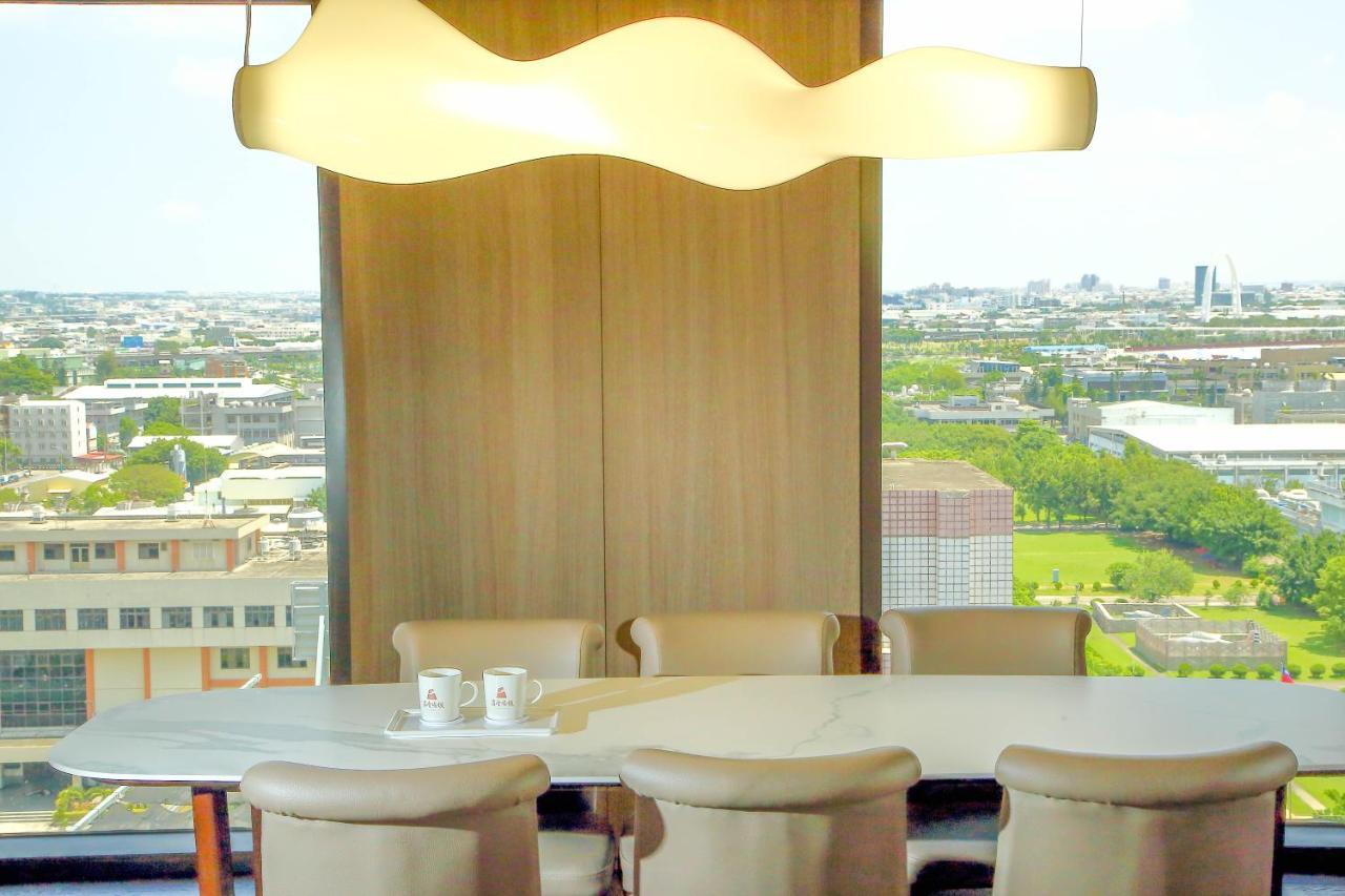 Kloud Hotel Taichung Eksteriør billede