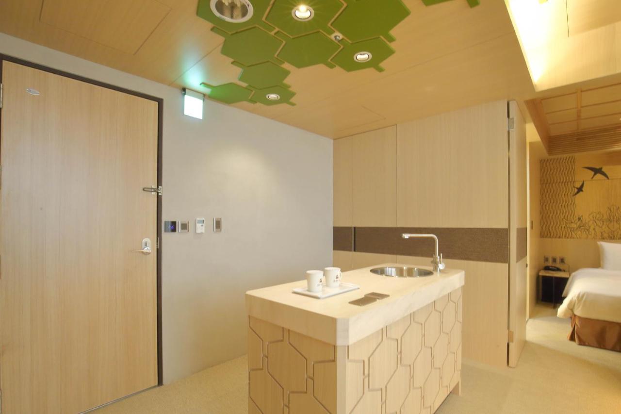 Kloud Hotel Taichung Eksteriør billede